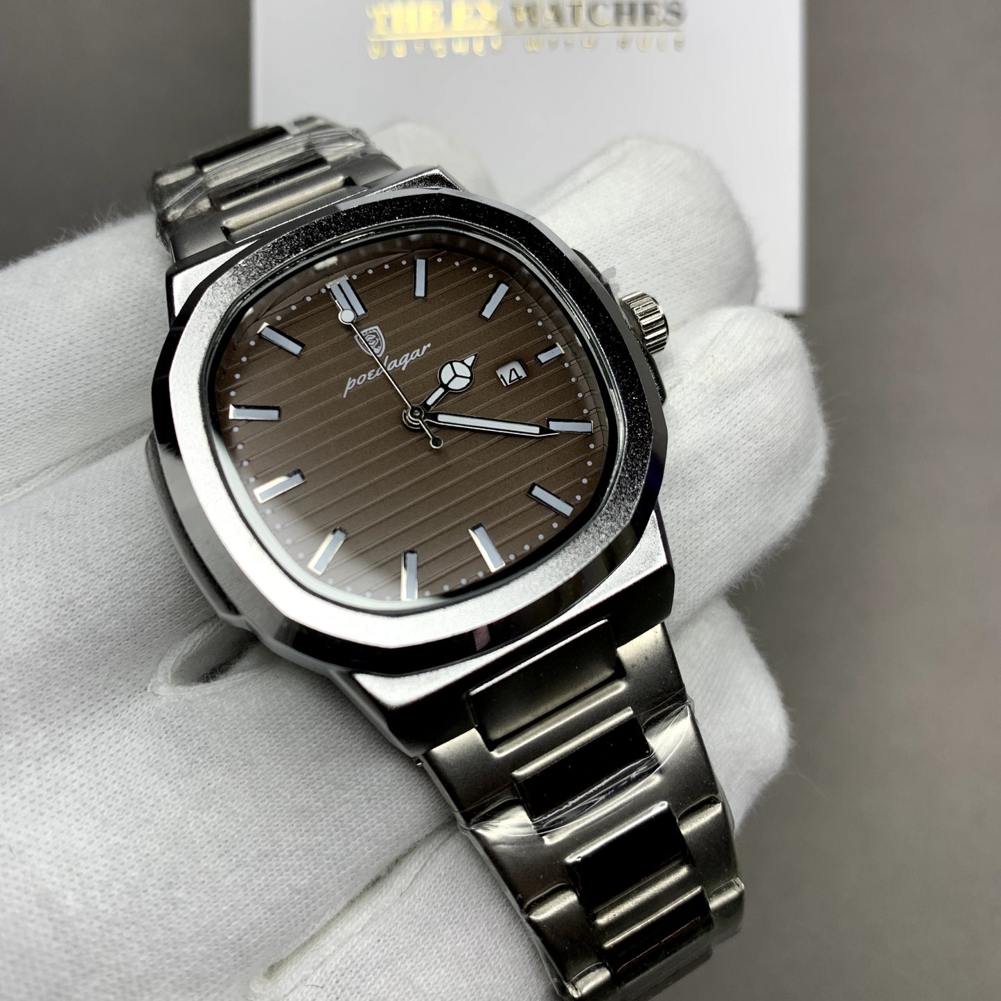 "Poedagar: Timeless Precision and Style"