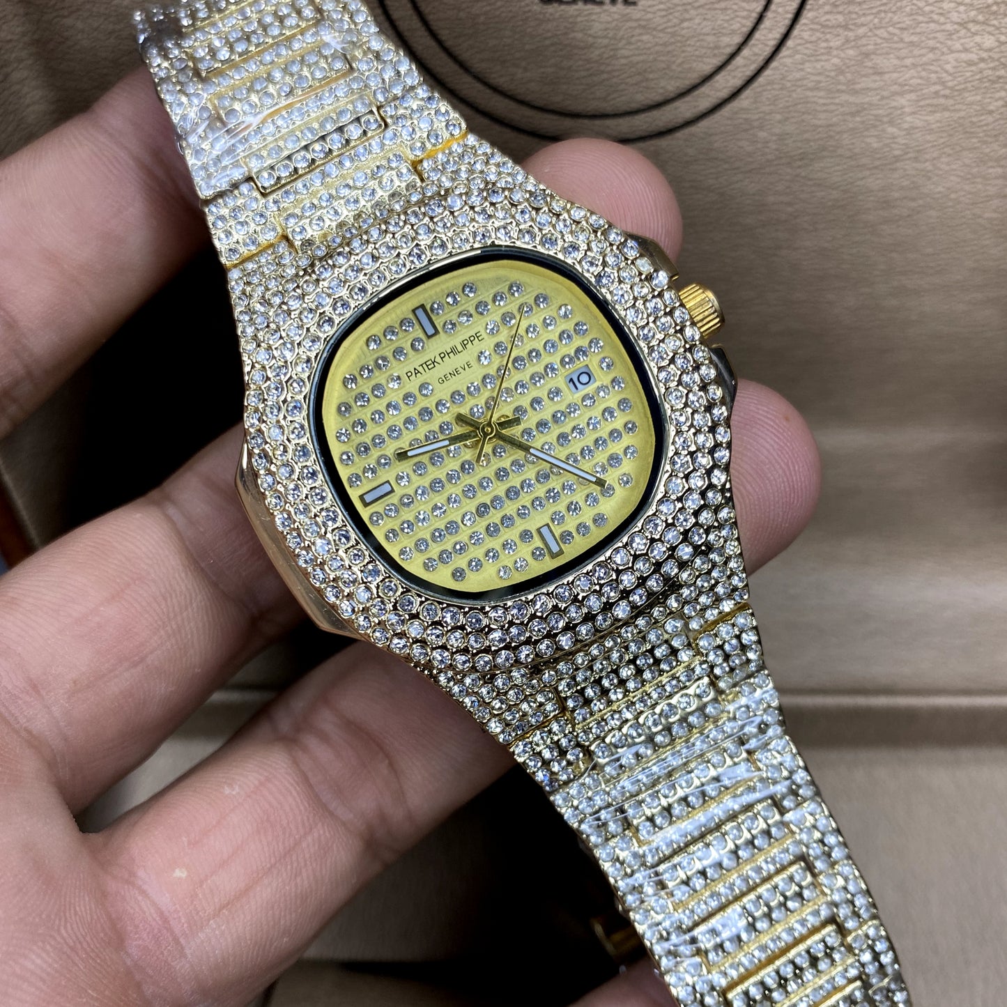 Patek Philippe Men’s Iced Out Watch – High-End Luxury Timepiece